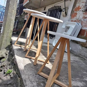 Mesas pirámide madera X3 unidades